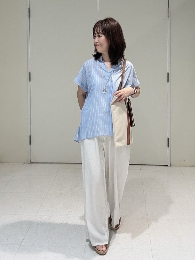 makiさんの「UNTITLED｜【洗える/スキッパー】フレンチスリーブシアーブラウス」を使ったコーディネート
