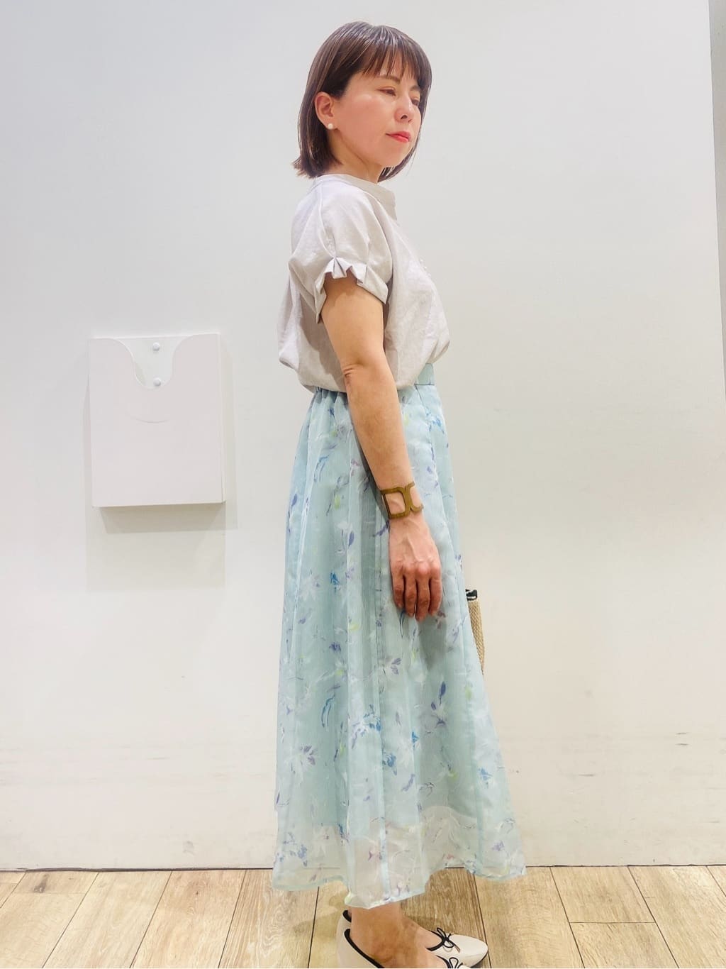 YUKOさんの「index｜《7色展開／XS-LLサイズ》タックスリーブスキッパーブラウス【洗濯機洗い可／吸水速乾／抗ピル／防シ」を使ったコーディネート