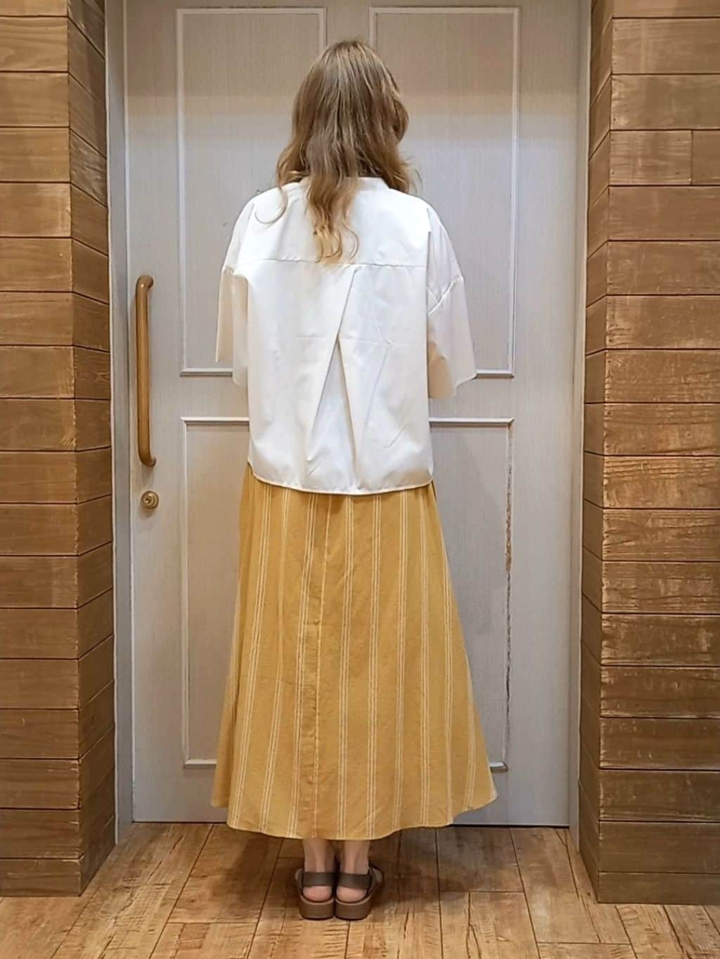 Mirkaさんの「SHOO･LA･RUE｜【S-LL】大人のラメ感 テレコ半袖トップス」を使ったコーディネート