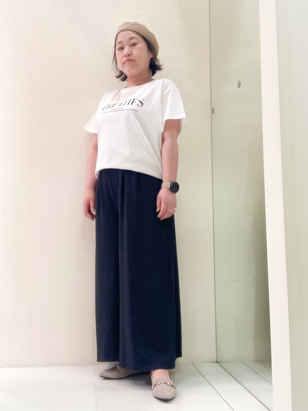 takedaさんの「UNTITLED｜【手洗い／88cm正方形】シアー素材チェーン柄スカーフ」を使ったコーディネート