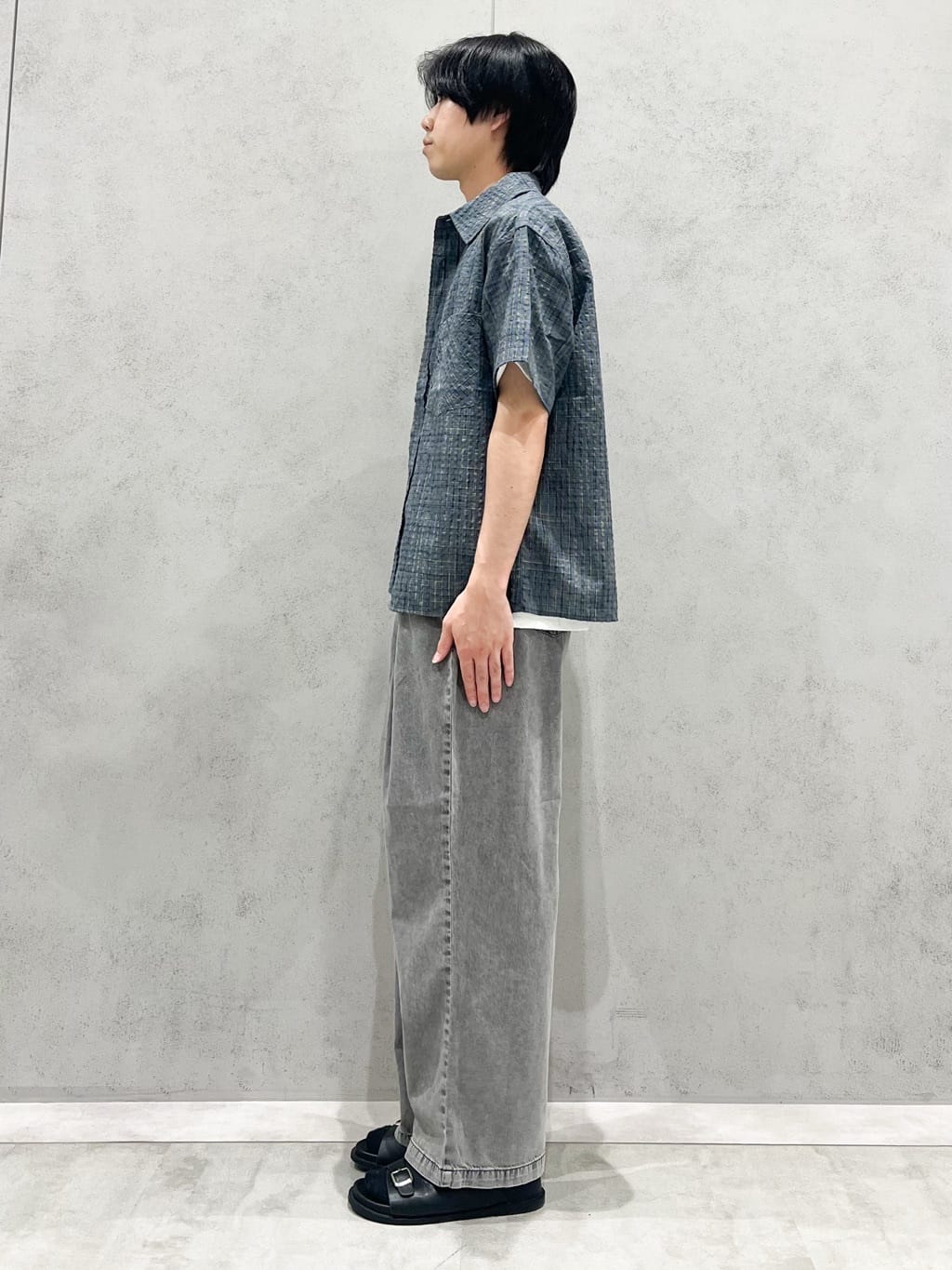 SHI-MAさんの「THE SHOP TK｜シアサッカーチェックシャツ 【洗濯機OK】」を使ったコーディネート