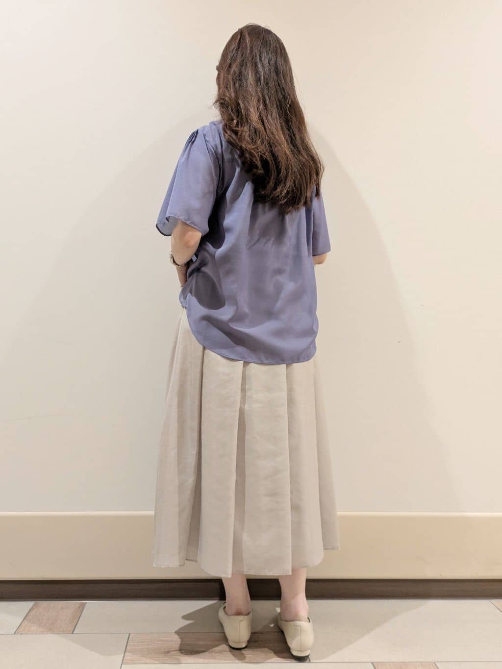 imamiさんの「Reflect｜【選べる5色◎／マシンウォッシュ可】シャーリングデザインブラウス」を使ったコーディネート