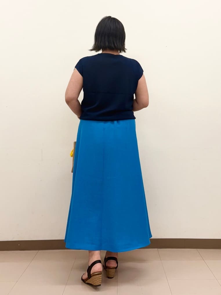 haruさんの「SHOO･LA･RUE｜【洗える/S-LL/ひんやり】さらりと好印象　総針フレンチスリーブニット」を使ったコーディネート