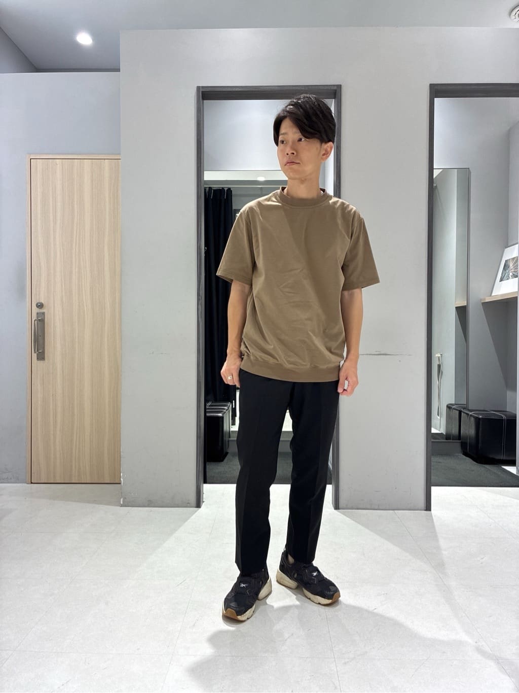 わいずみさんの「TAKEO KIKUCHI｜【抗菌防臭／5サイズ展開】ハイゲージポンチ Tシャツ」を使ったコーディネート