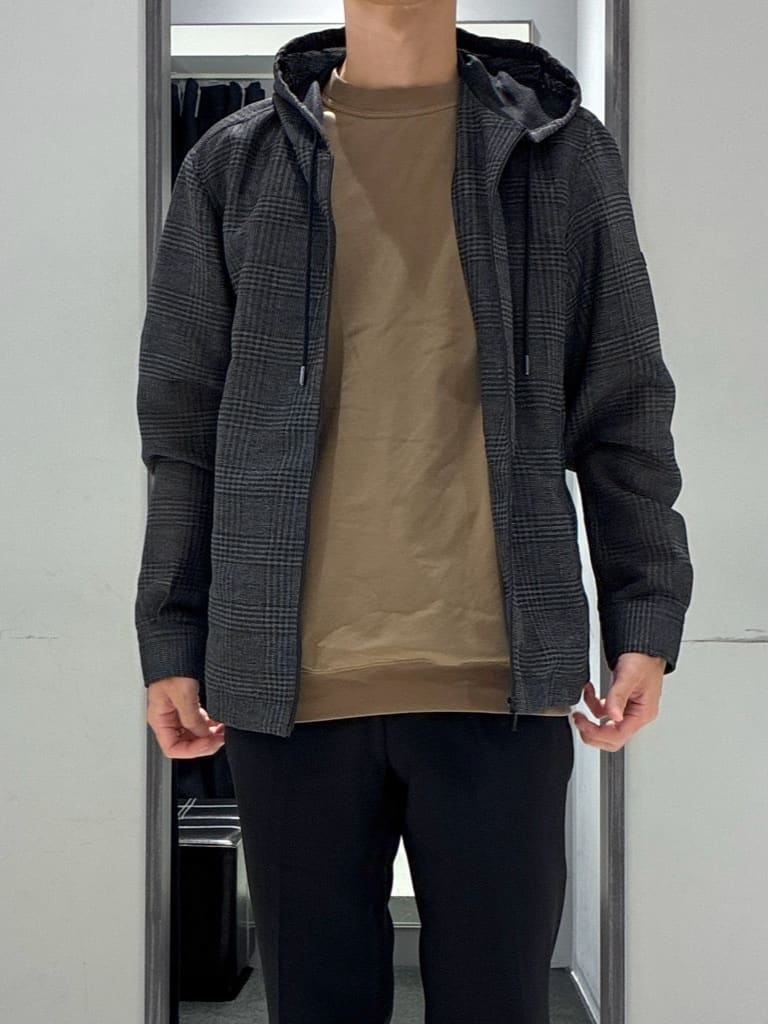 わいずみさんの「TAKEO KIKUCHI｜【抗菌防臭／5サイズ展開】ハイゲージポンチ Tシャツ」を使ったコーディネート