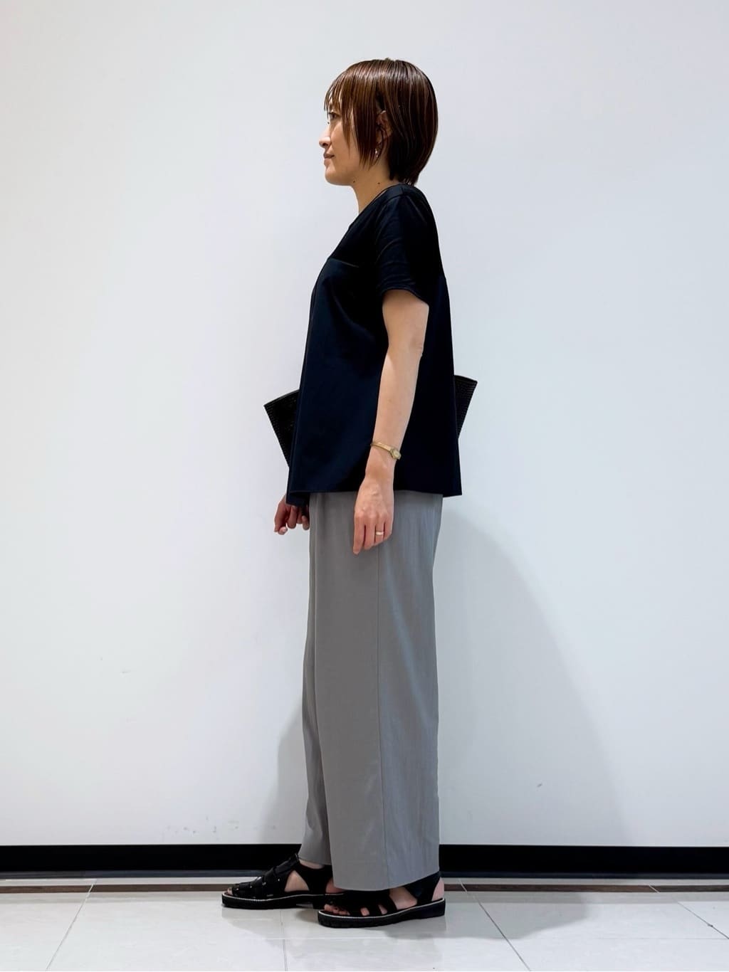 mikaさんの「INDIVI｜【洗える】ビスチェレイヤード風トップス」を使ったコーディネート