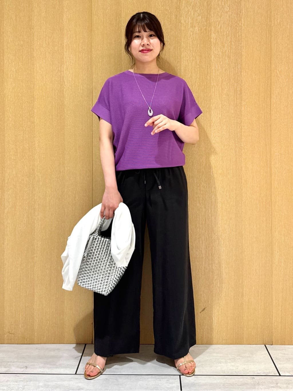 nanaさんの「UNTITLED｜マーブルドロップネックレス」を使ったコーディネート