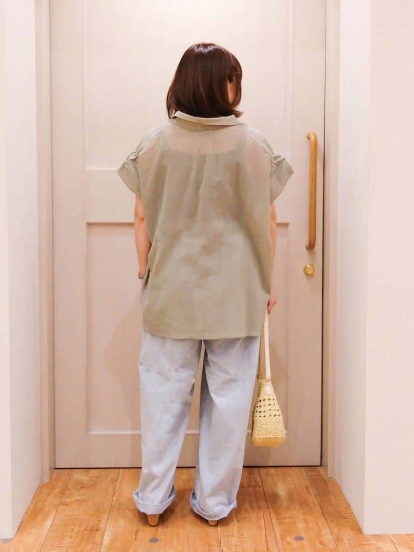 みーさんの「SHOO･LA･RUE｜【S-LL】さらシャリコットン 上品なシアー感のデザインシャツ」を使ったコーディネート