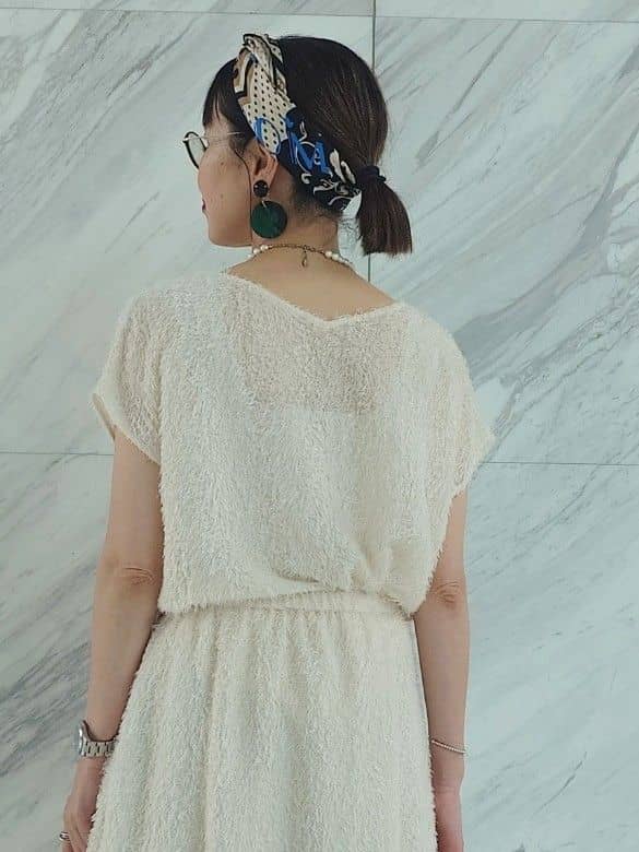 MUTSUKOさんの「UNTITLED｜【セットアップ可/洗える】フェザーフレンチスリーブブラウス」を使ったコーディネート
