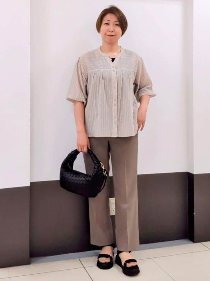 じゅりさんの「Reflect｜【マシンウォッシュ可】リネンライクフレアパンツ」を使ったコーディネート