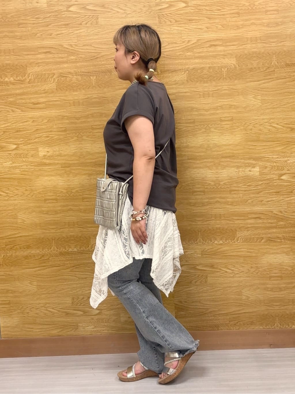 ぁむさんの「SHOO･LA･RUE｜【2WAY】スカートにもなる イレヘム レースビスチェ」を使ったコーディネート