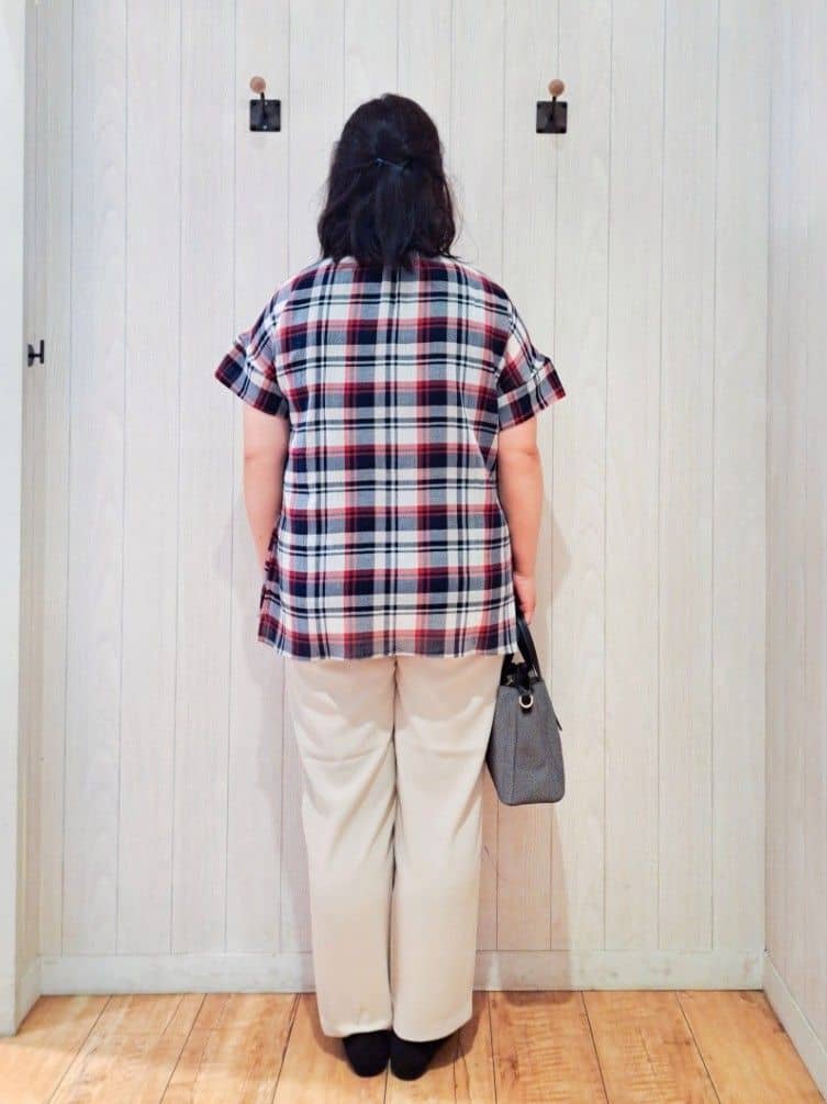 kotomiさんの「SHOO･LA･RUE｜【S-LL】きれいに体型カバー さらシャリコットン スキッパーシャツ」を使ったコーディネート