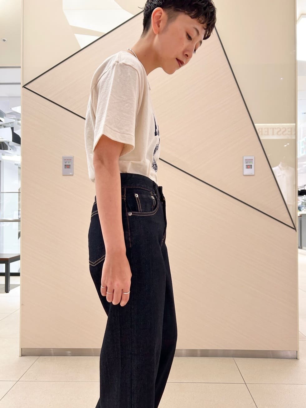 OCHIAIさんの「DRESSTERIOR｜【本革】リアルレザー ハンドストラップ ミニウォレット」を使ったコーディネート