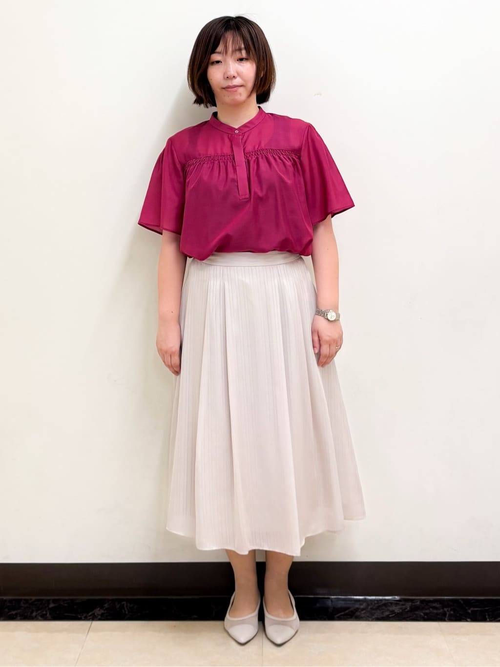 ミヨさんの「Reflect｜【選べる5色◎／マシンウォッシュ可】シャーリングデザインブラウス」を使ったコーディネート