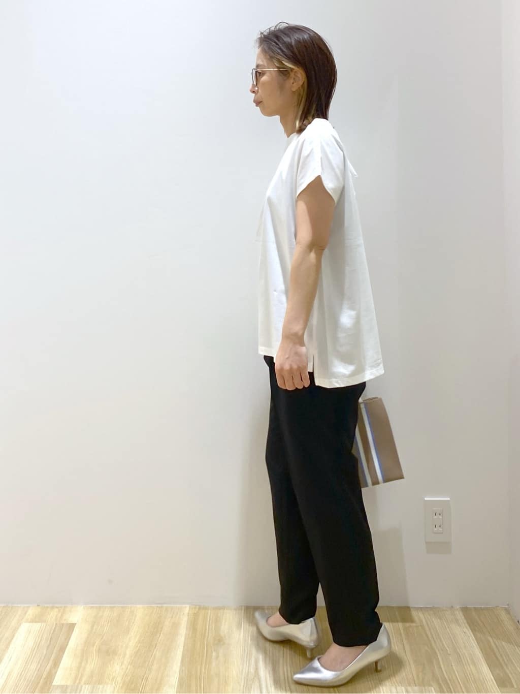 えりさんの「OPAQUE.CLIP｜ショルダーフリルドッキングカットソー【洗濯機洗い可】」を使ったコーディネート