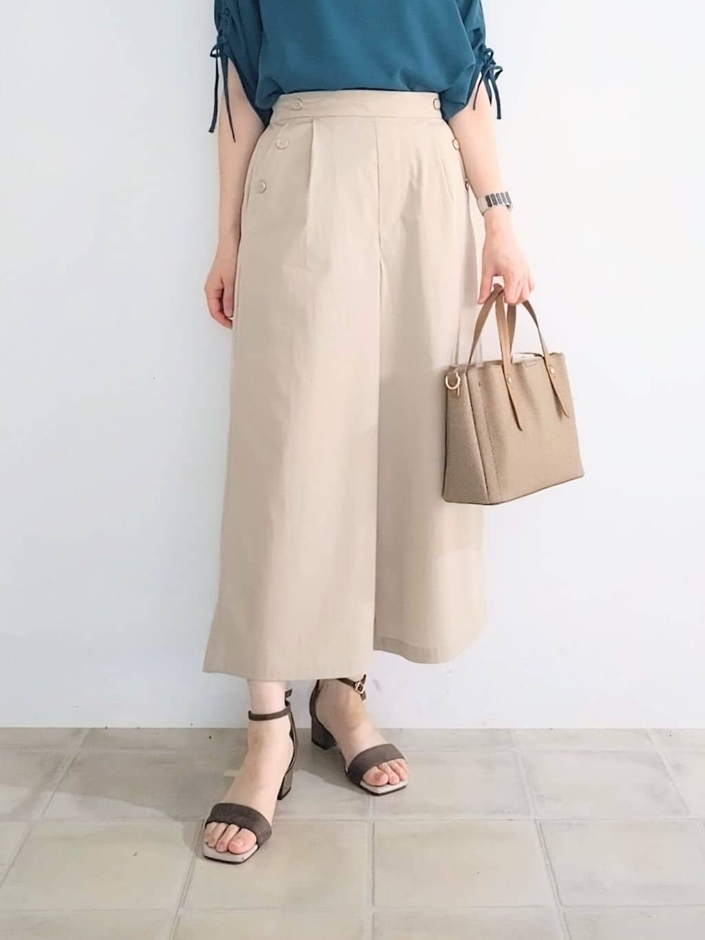 miomioさんの「SHOO･LA･RUE｜【ひんやり/UV】キレイもすっきりも叶える マリン風ガウチョパンツ」を使ったコーディネート