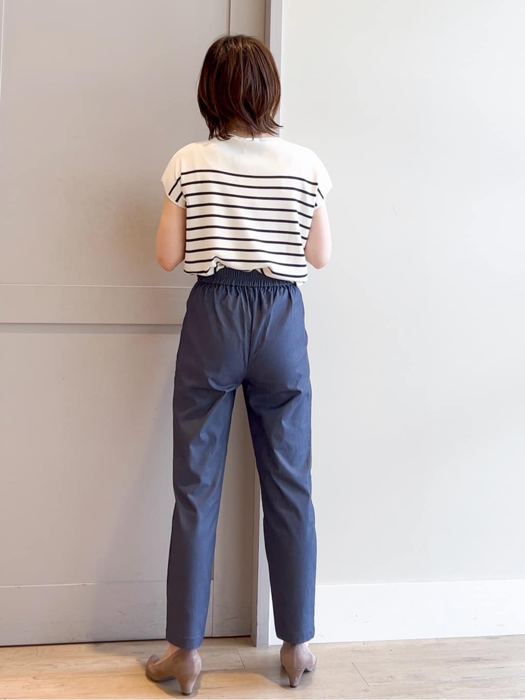 yamakoさんの「grove｜【冷感】サマーハイパーストレッチテーパードパンツ」を使ったコーディネート