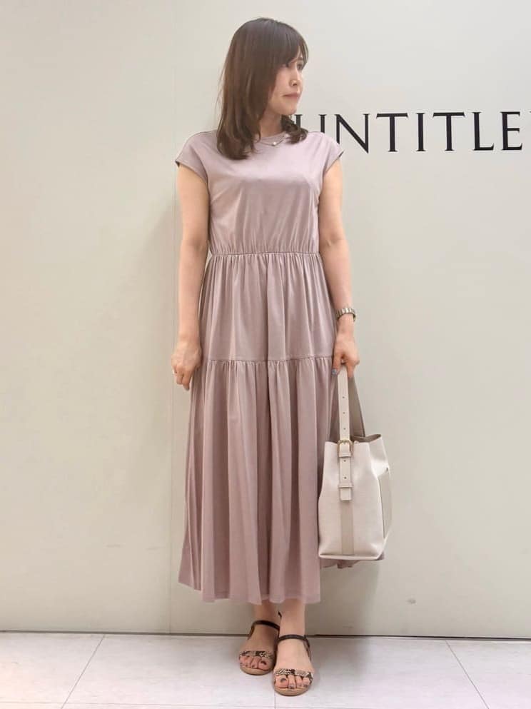Sakaiさんの「UNTITLED｜【ティアード/洗える】コットンロングワンピース」を使ったコーディネート