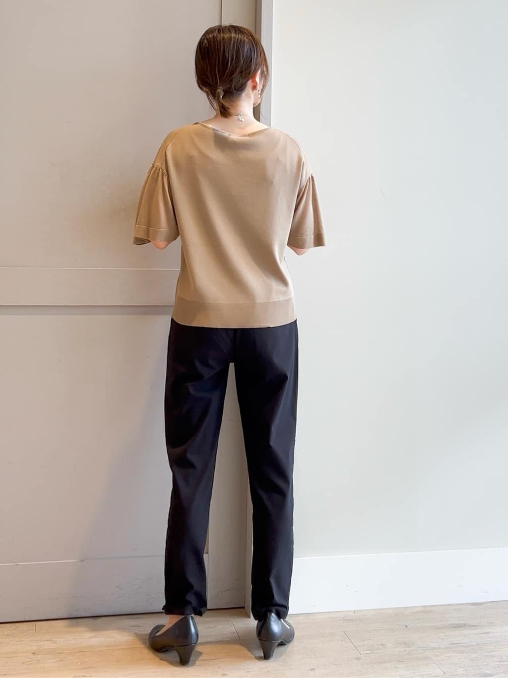 yamakoさんの「grove｜【冷感】サマーハイパーストレッチテーパードパンツ」を使ったコーディネート