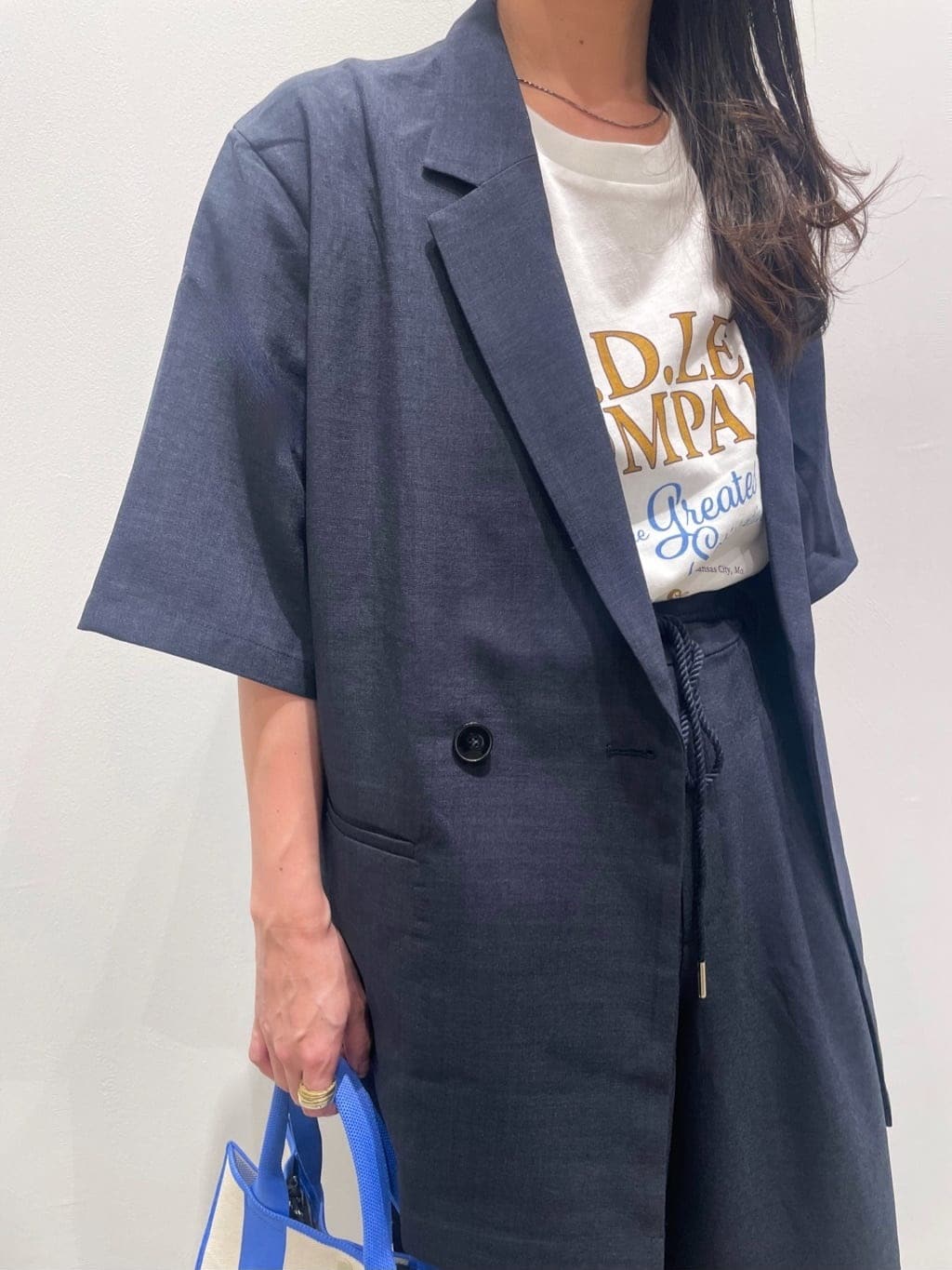 ＷＡさんの「grove｜軽やかに羽織れて、きちんと見え ハーフスリーブテーラードジャケット」を使ったコーディネート
