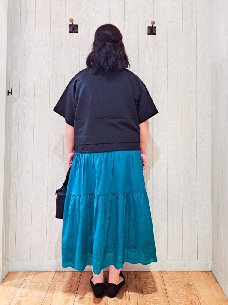 kotomiさんの「SHOO･LA･RUE｜【洗濯後しわになりにくい/UV/吸水速乾】大人きれいな バンドカラーシャツ」を使ったコーディネート