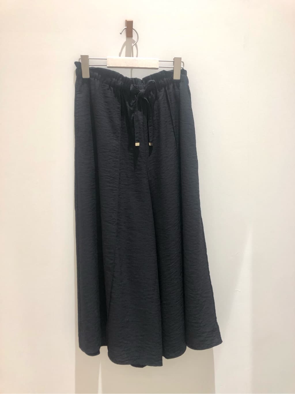 るーとさんの「SHOO･LA･RUE｜【S-LL/ひんやり/UV/】大人上品な お袖レースニット」を使ったコーディネート
