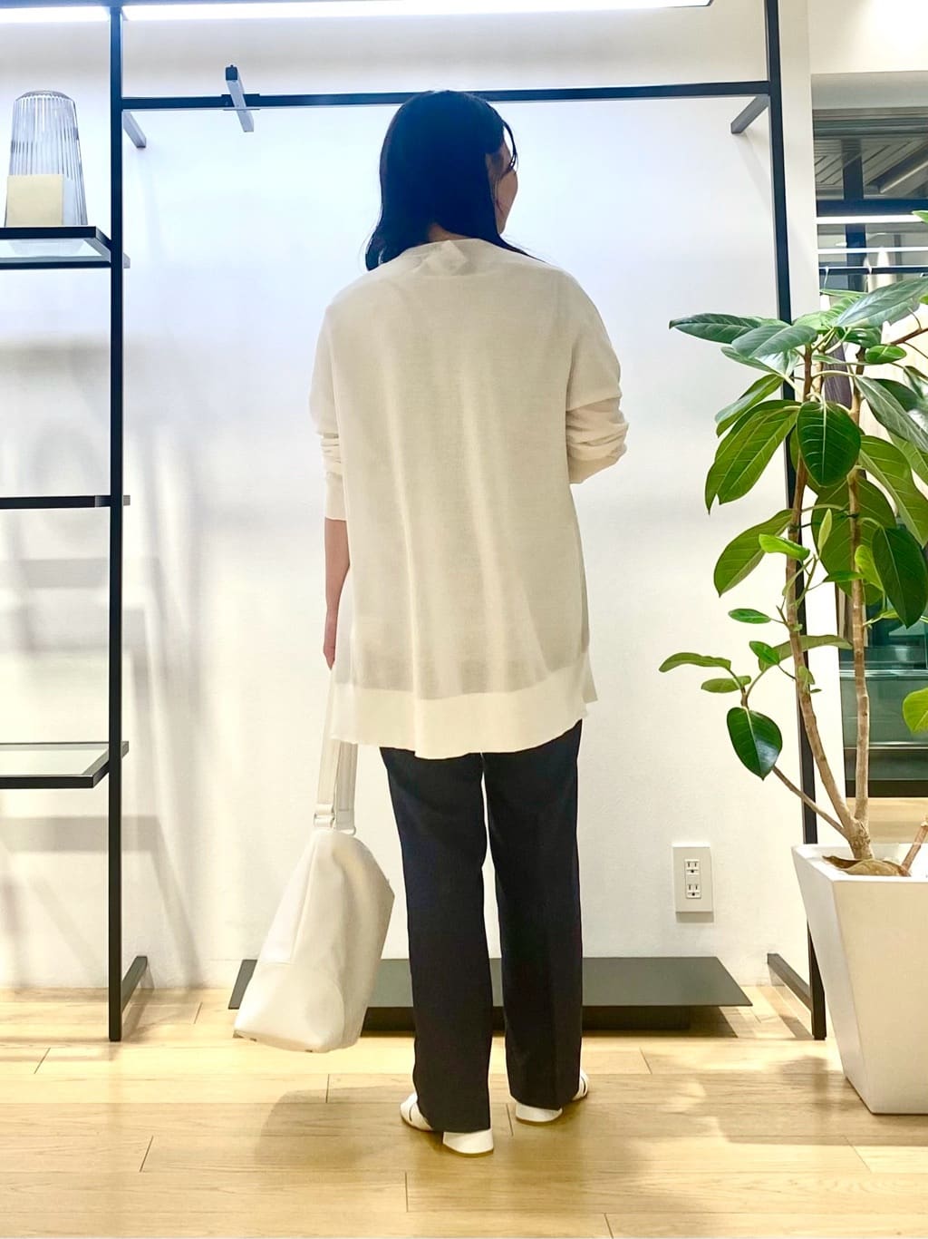misakiさんの「INDIVI｜スクエアトップロングネックレス」を使ったコーディネート