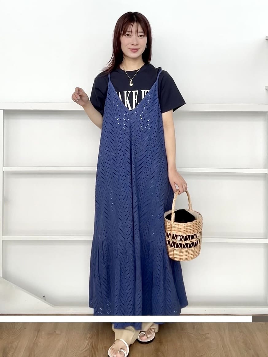 RINAさんの「OPAQUE.CLIP｜ロゴプリントTシャツ【洗濯機洗い可】」を使ったコーディネート
