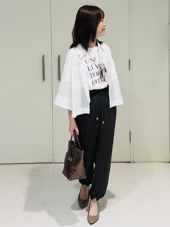 makiさんの「UNTITLED｜【ロゴT/プリントT】グラフィックTシャツ」を使ったコーディネート