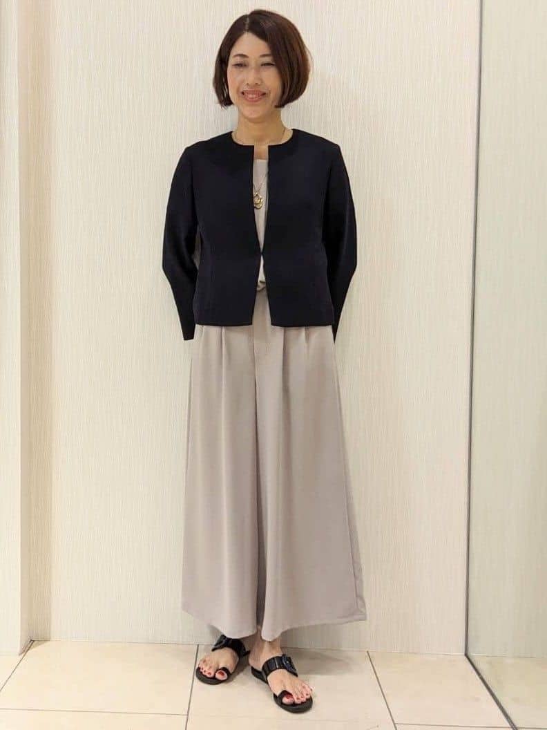 u-macoさんの「UNTITLED｜【短丈/日本製】カラミ風メッシュ ノーカラージャケット」を使ったコーディネート
