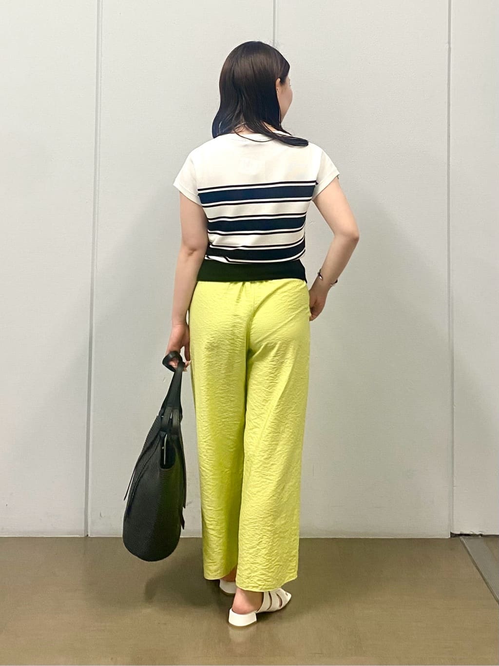 misakiさんの「INDIVI｜【洗える／UVケア／SETUP可能】ドロストワイドパンツ」を使ったコーディネート