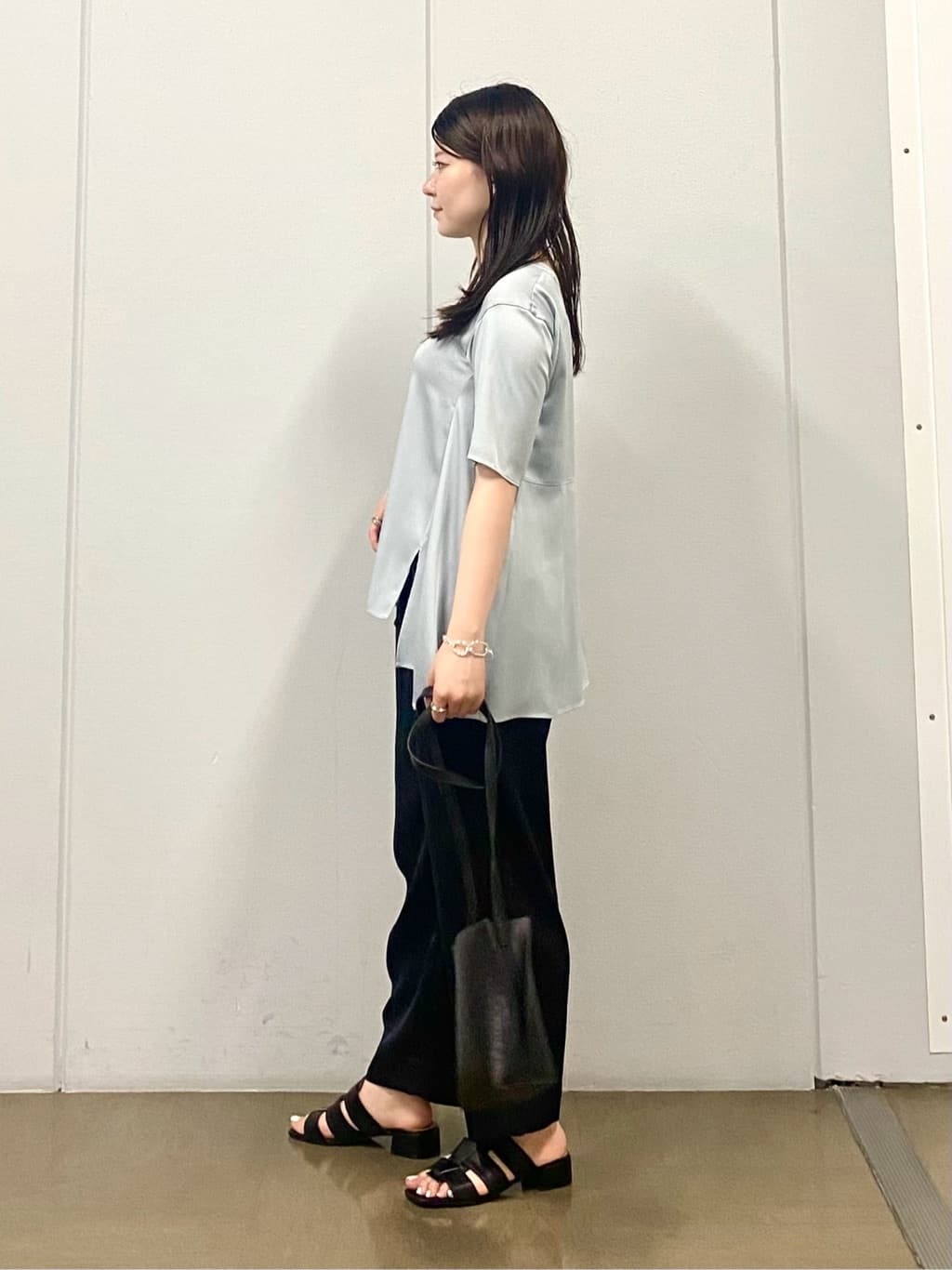 misakiさんの「INDIVI｜【バックシャン】デザインTブラウス」を使ったコーディネート