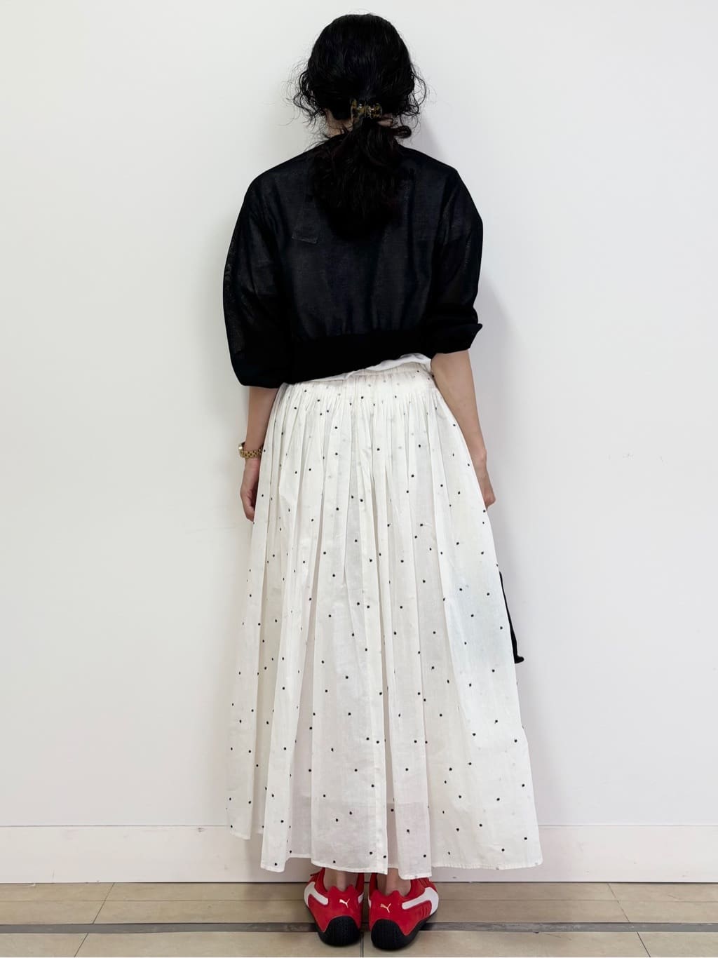 YOKOTAさんの「DRESSTERIOR｜ERICKA NICOLAS BEGAY（エリッカ ニコラス ビゲイ）【別注】ゴールドチョーカー」を使ったコーディネート