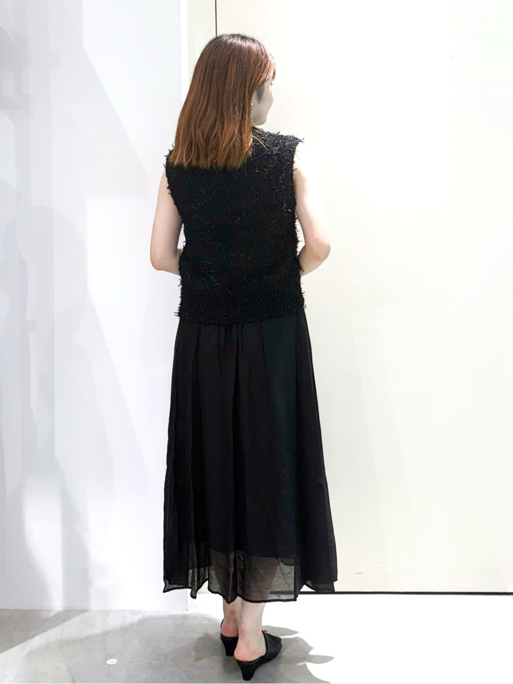 sayaさんの「OPAQUE.CLIP｜《Can Cam掲載》フリンジシャギーコンパクトベスト【洗濯機洗い可】」を使ったコーディネート