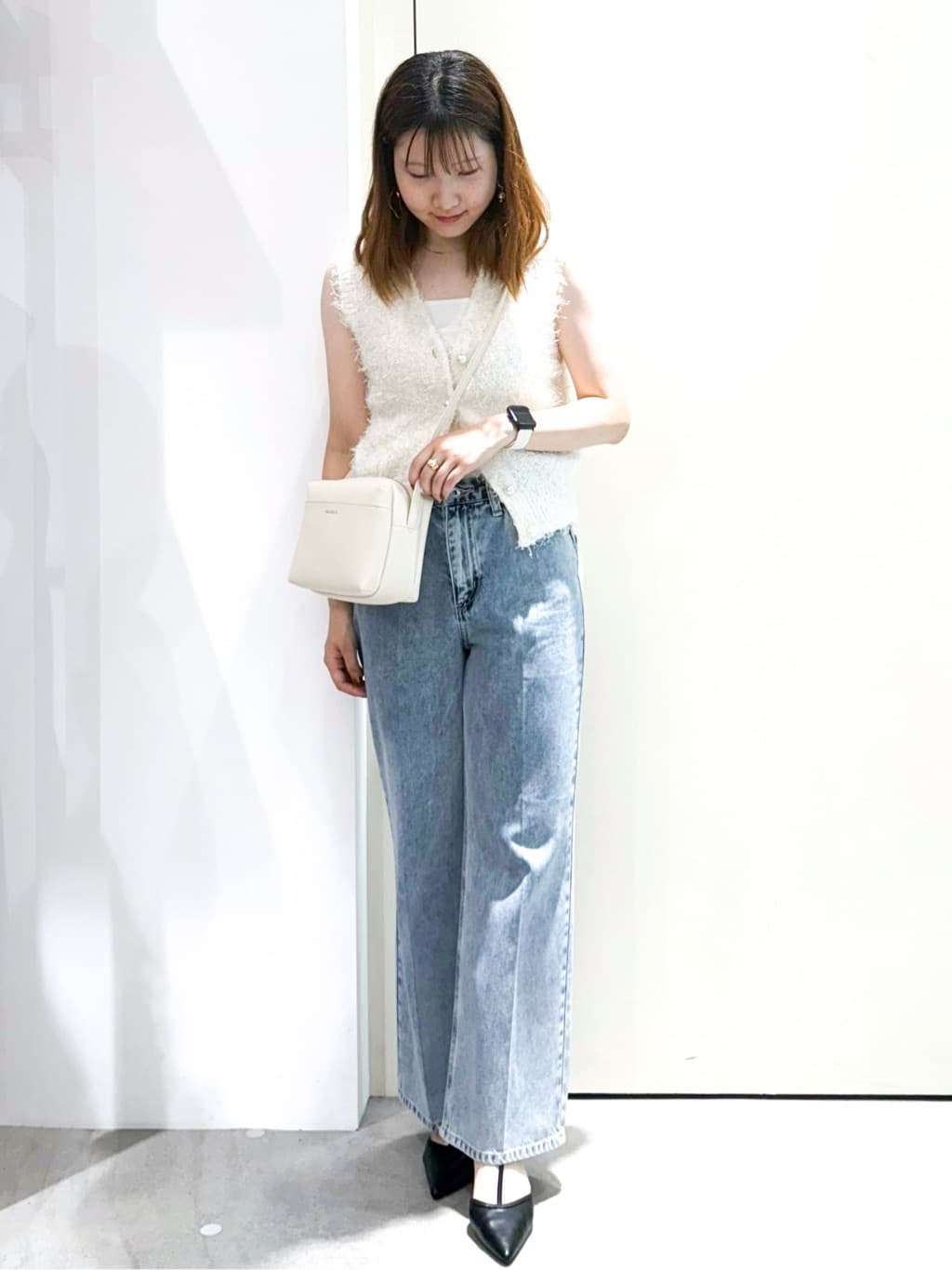 sayaさんの「OPAQUE.CLIP｜《Can Cam掲載》フリンジシャギーコンパクトベスト【洗濯機洗い可】」を使ったコーディネート