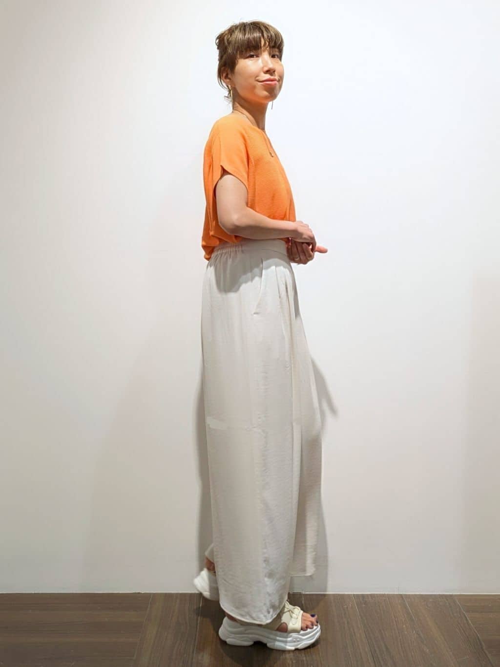 4410さんの「THE SHOP TK｜タックワイドパンツ【UV/洗濯機OK/セットUP可】」を使ったコーディネート