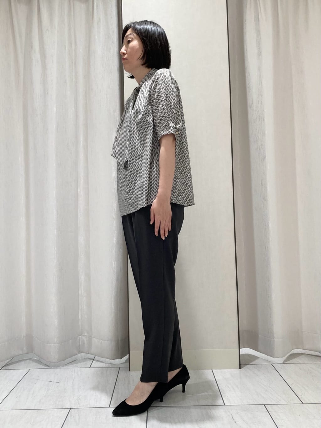 わたなべさんの「UNTITLED｜【通勤/オフィス】ジオメ柄ボウタイブラウス」を使ったコーディネート