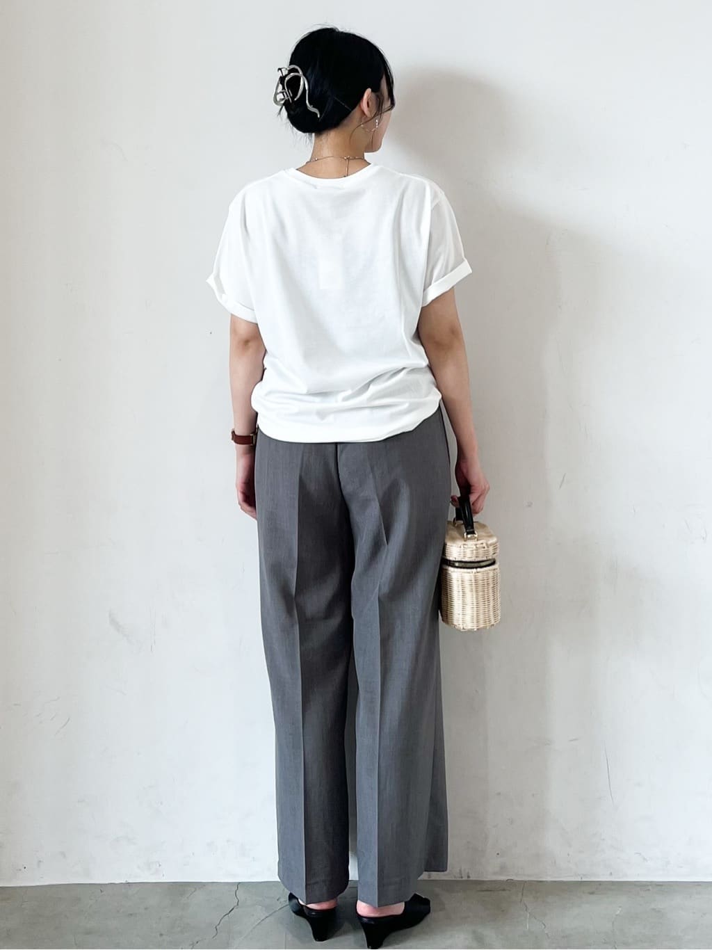 Erinaさんの「OPAQUE.CLIP｜◆フォトプリントTシャツ【洗濯機洗い可】」を使ったコーディネート