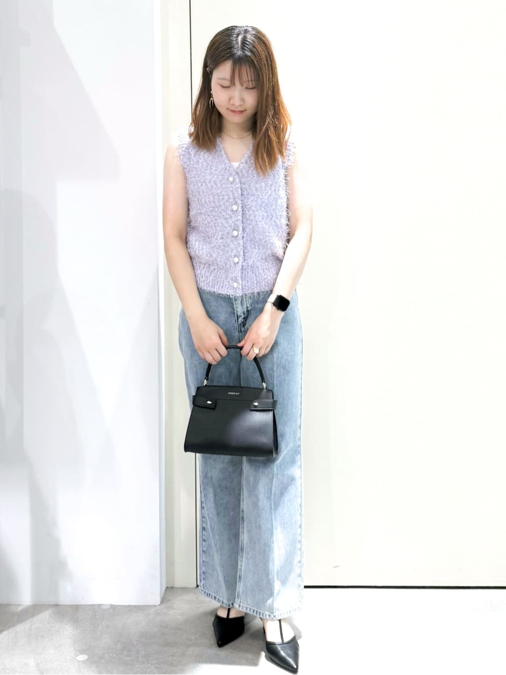 sayaさんの「OPAQUE.CLIP｜《Can Cam掲載》フリンジシャギーコンパクトベスト【洗濯機洗い可】」を使ったコーディネート