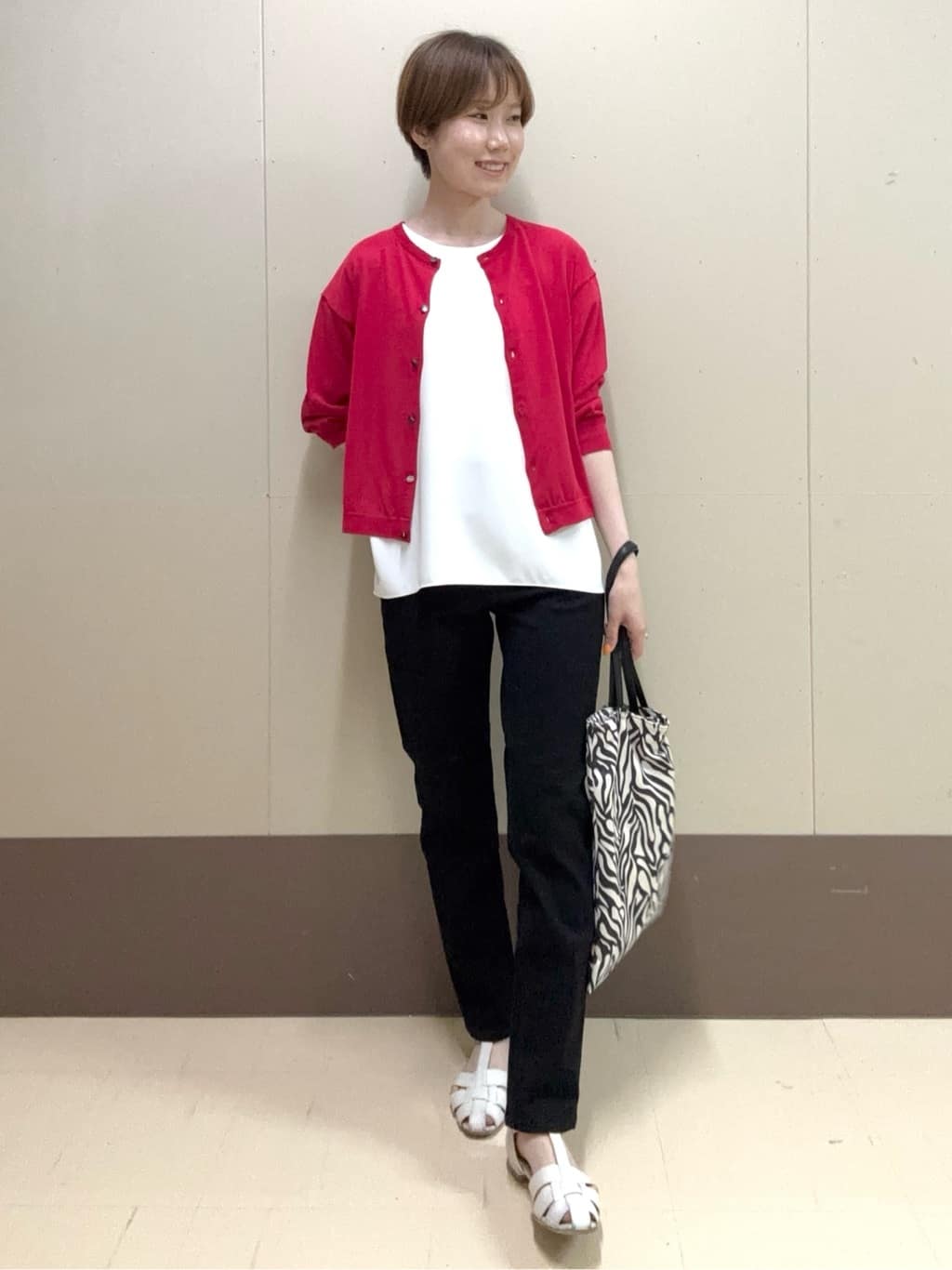 mioさんの「UNTITLED｜【Healthy DENIM&times;UNTITLED】別注 R Mrytle（リマートル）テーパードデニム」を使ったコーディネート