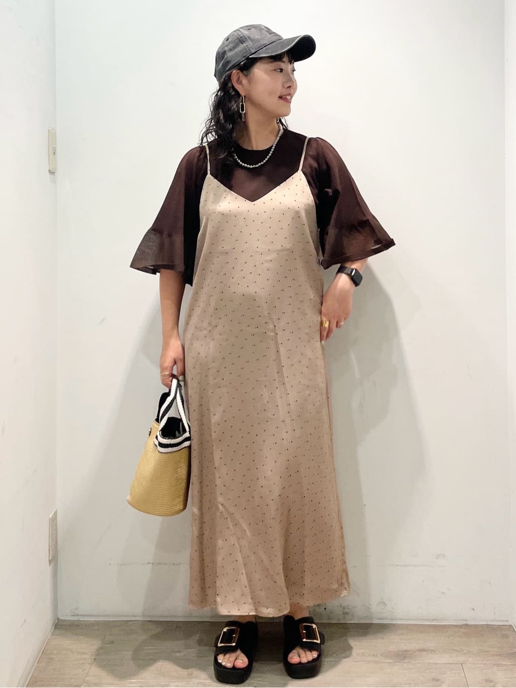 sumicaさんの「OPAQUE.CLIP｜《5色展開》シアーフレアスリーブニット【洗濯機洗い可】」を使ったコーディネート