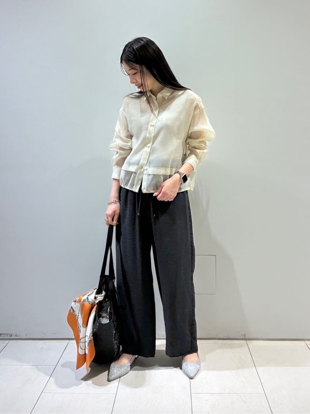 KAOさんの「INDIVI｜【日本製】ビスチェインナータンクトップ」を使ったコーディネート