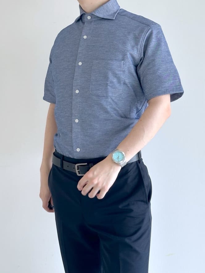 イッシーさんの「TAKEO KIKUCHI｜【抗菌防臭】COOL DOTS（R）ドビープリント パンツ」を使ったコーディネート