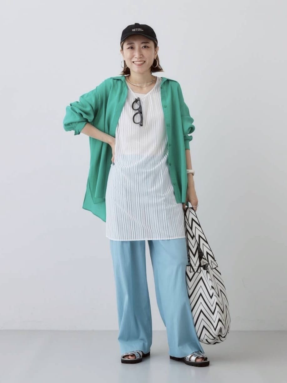 kotakiさんの「INDIVI｜【体型カバー／清涼感】シアーオーバーシャツ」を使ったコーディネート