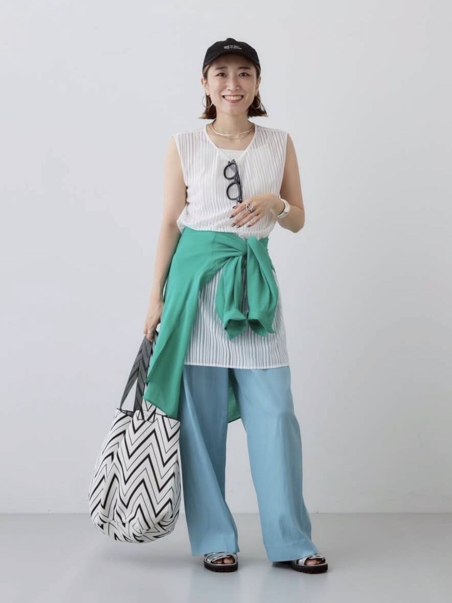 kotakiさんの「INDIVI｜【体型カバー／清涼感】シアーオーバーシャツ」を使ったコーディネート