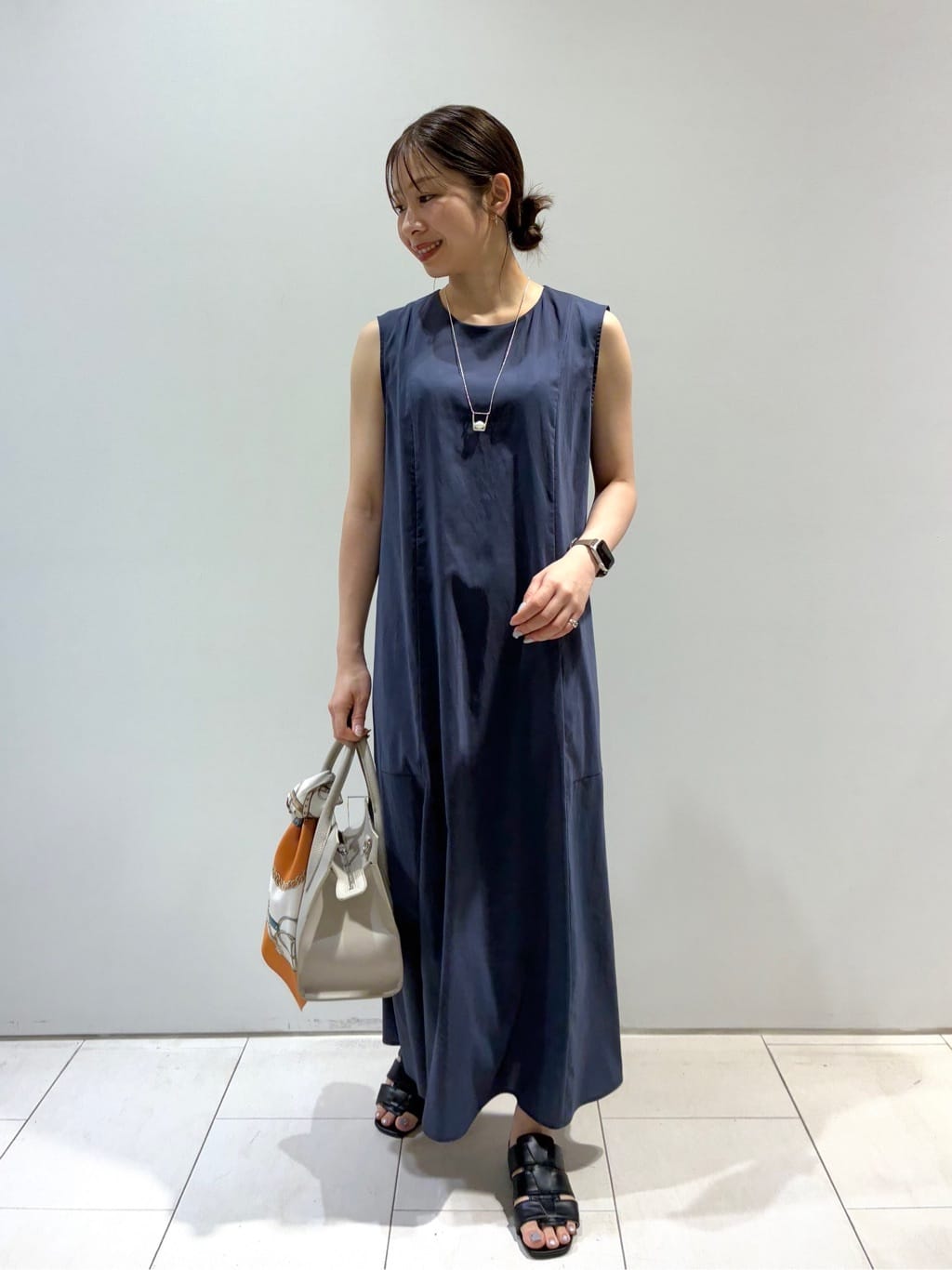 KAOさんの「INDIVI｜スクエアトップロングネックレス」を使ったコーディネート
