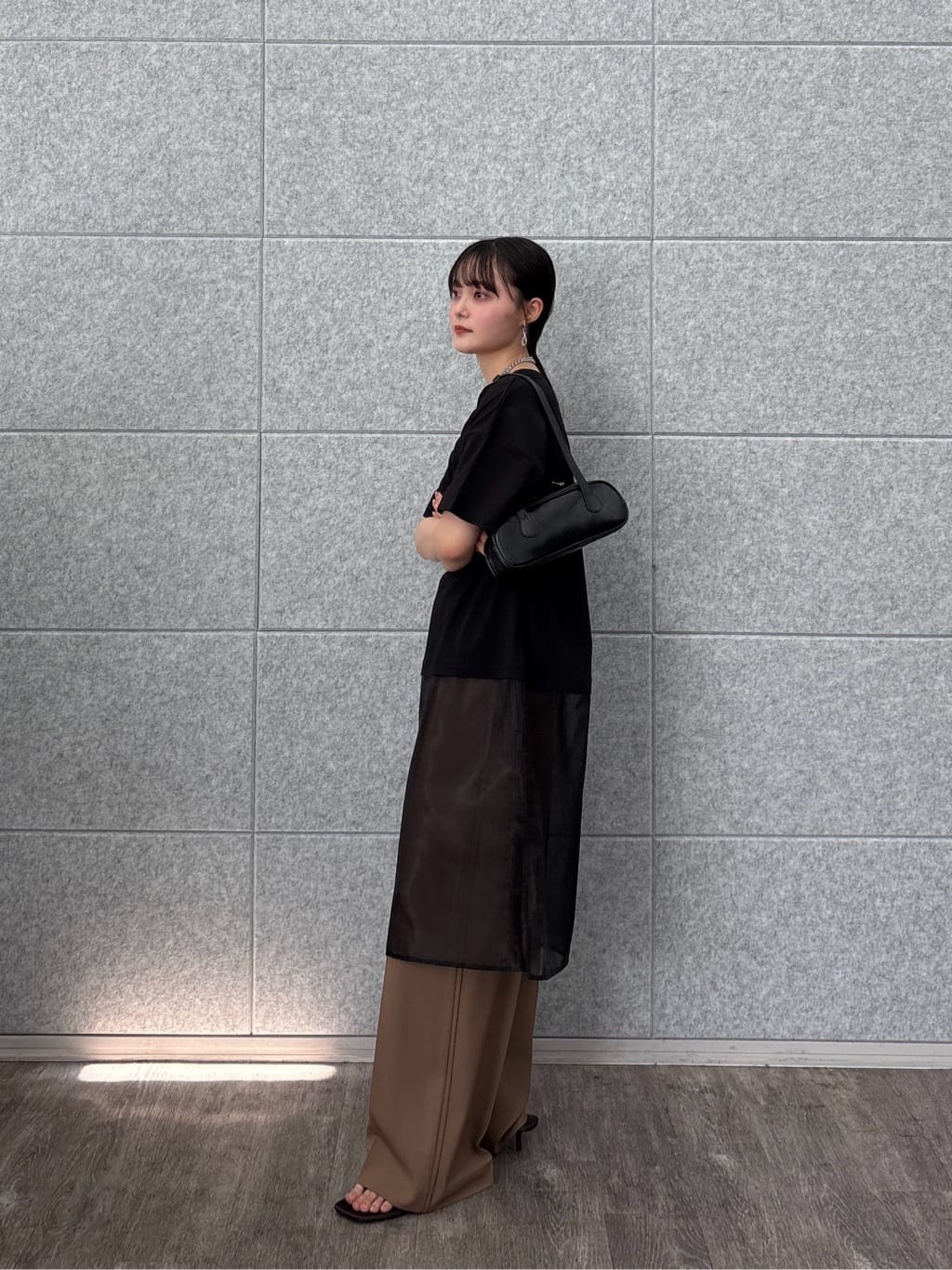 akiさんの「INDIVI｜シアードッキングTシャツ」を使ったコーディネート