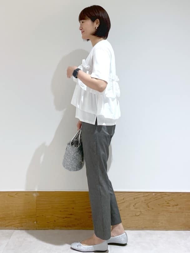 Yukinkoさんの「OPAQUE.CLIP｜麻混ハイストレッチイージースティックパンツ【洗濯機洗い可】」を使ったコーディネート