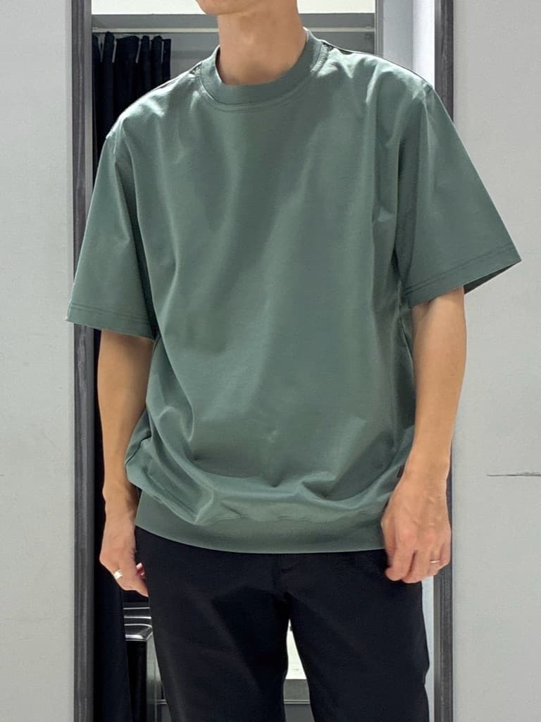 わいずみさんの「TAKEO KIKUCHI｜【抗菌防臭／5サイズ展開】ハイゲージポンチ Tシャツ」を使ったコーディネート