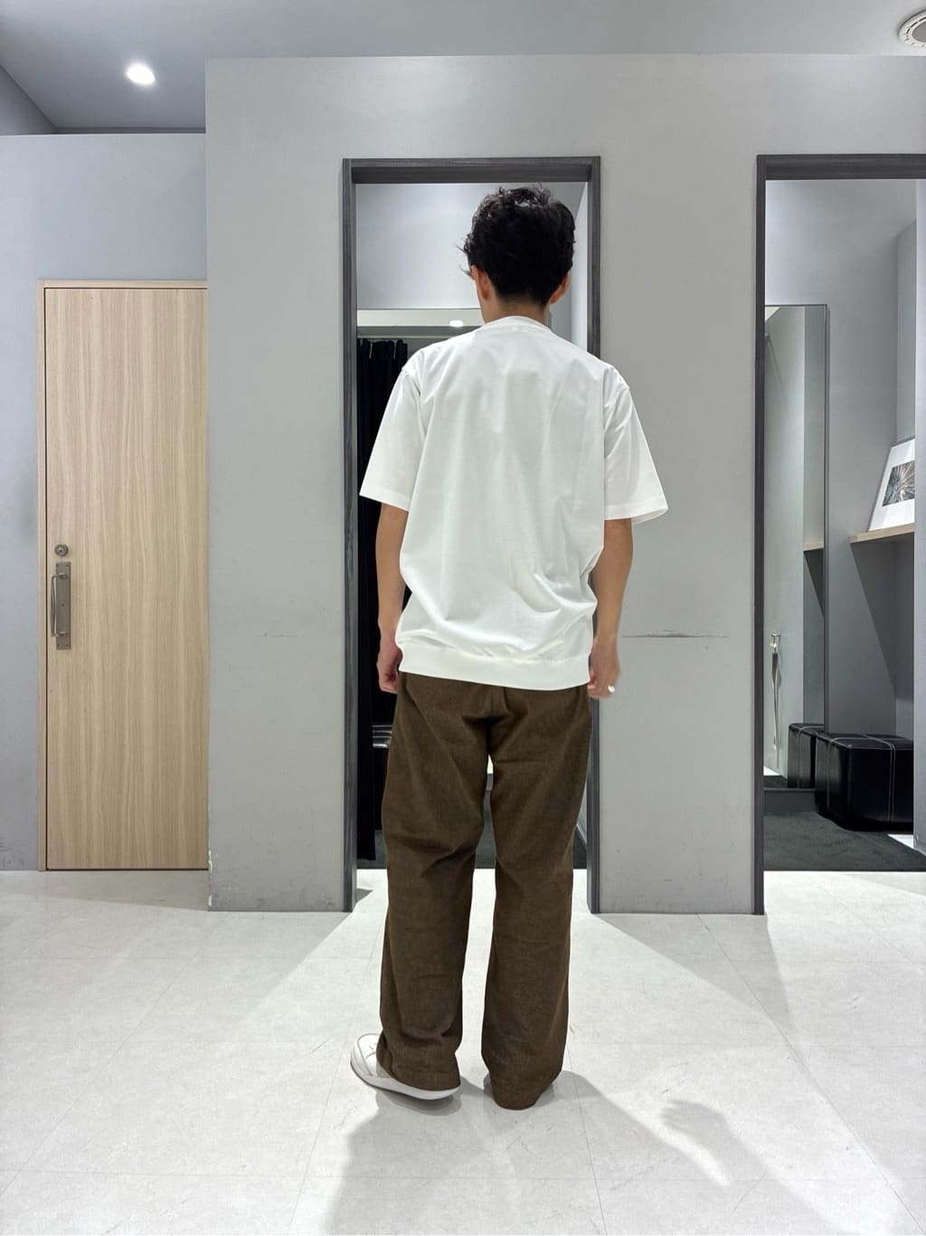 わいずみさんの「TAKEO KIKUCHI｜【抗菌防臭／5サイズ展開】ハイゲージポンチ Tシャツ」を使ったコーディネート